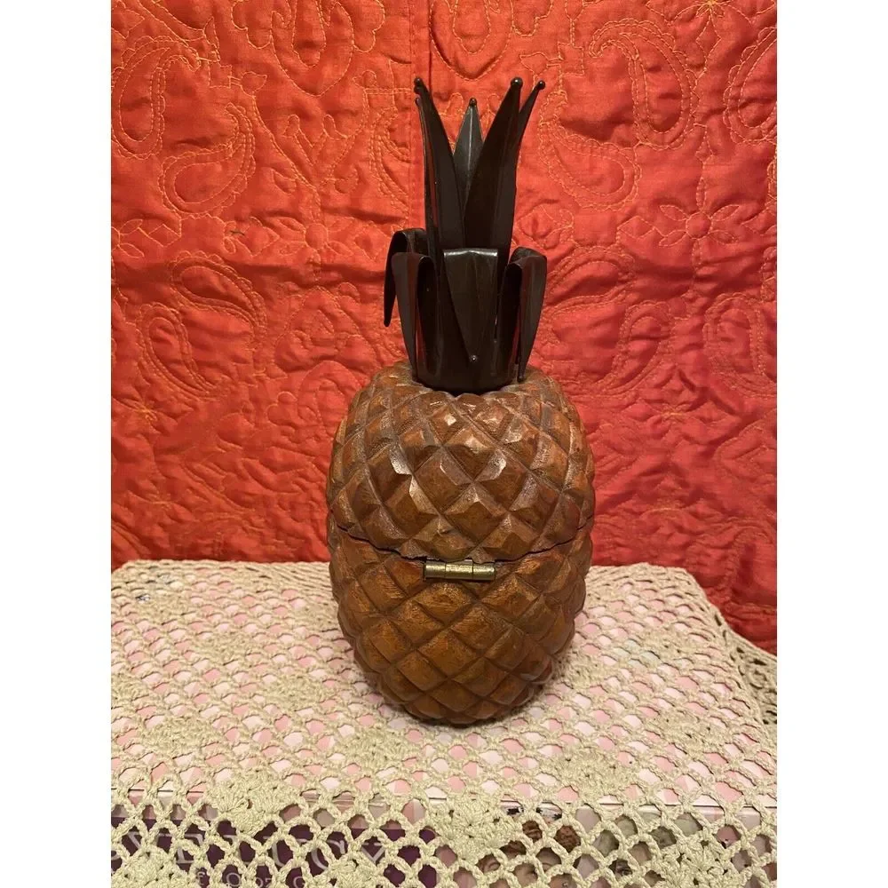Vintage Wooden Pineapple Trinket Container -‎ Hinged, 10